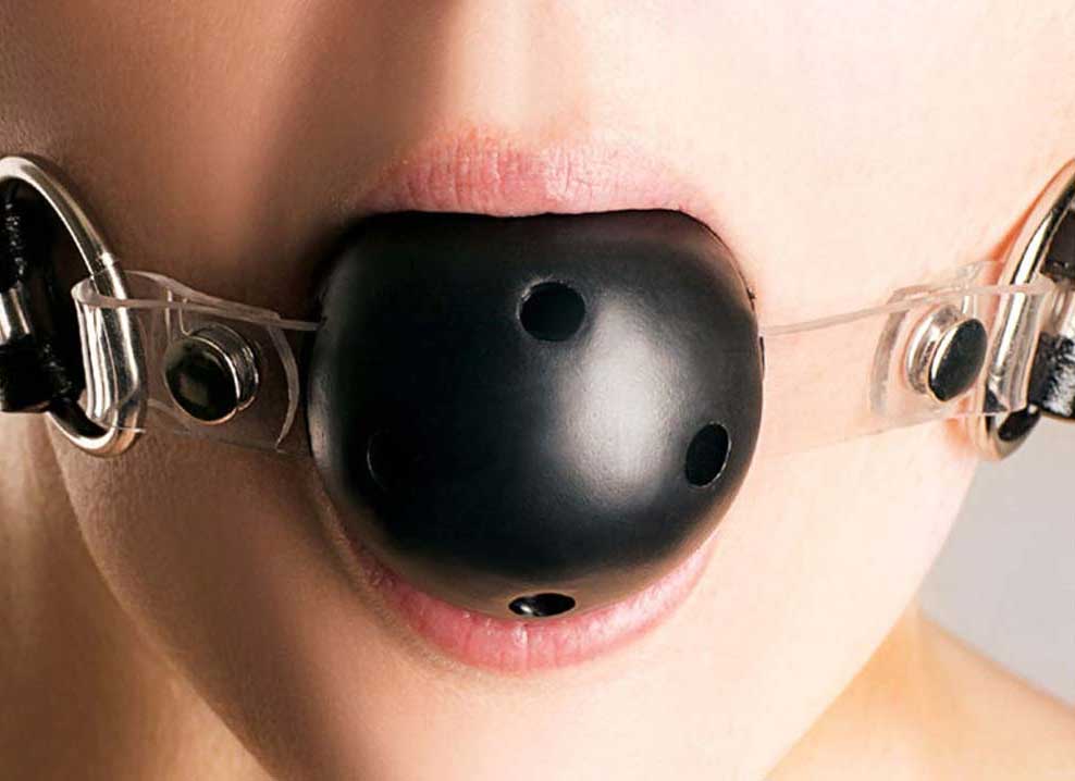Ball GAG cu Găuri