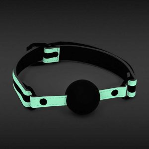 Avantajele GLO Bondage Gag Este făcut din material de calitate Este rezistent la aa Este ajustabil Are un design și o culoare plăcută
