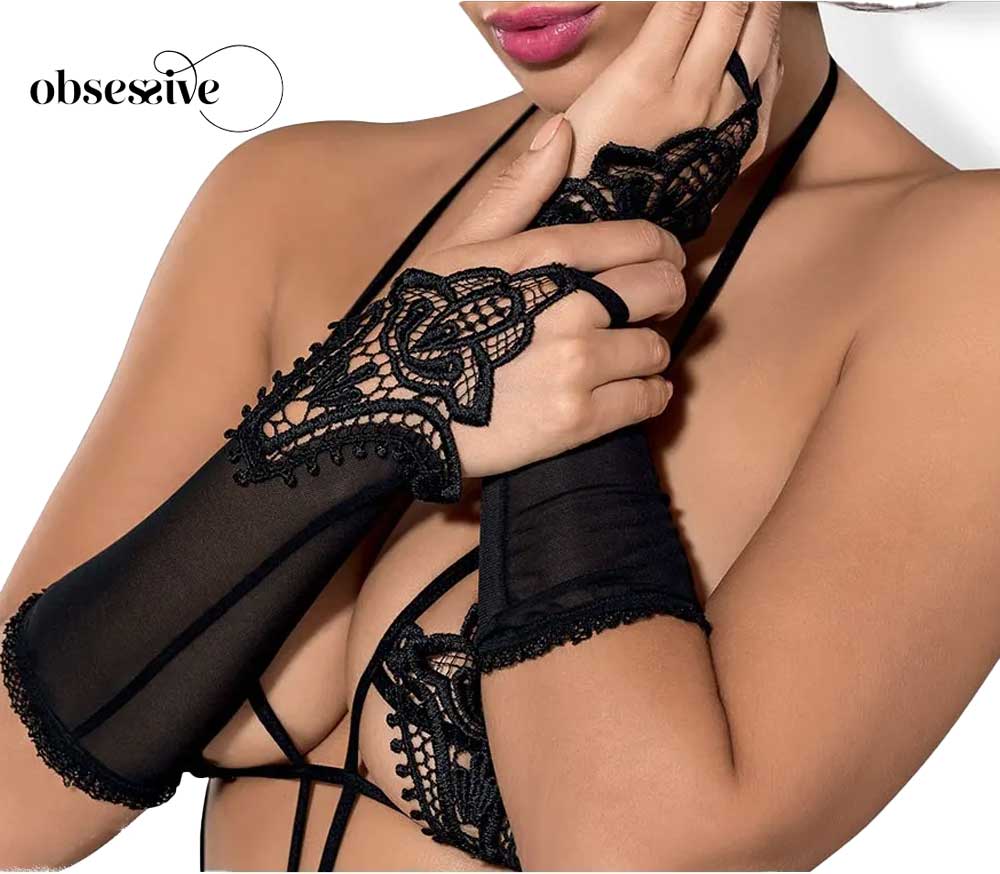 Luiza-Mittens,-Culoarea-Neagra2
