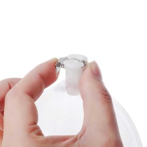 LuvPump-Pussy-Pump-I-Pompă-Stimulare-Vaginală-prindere