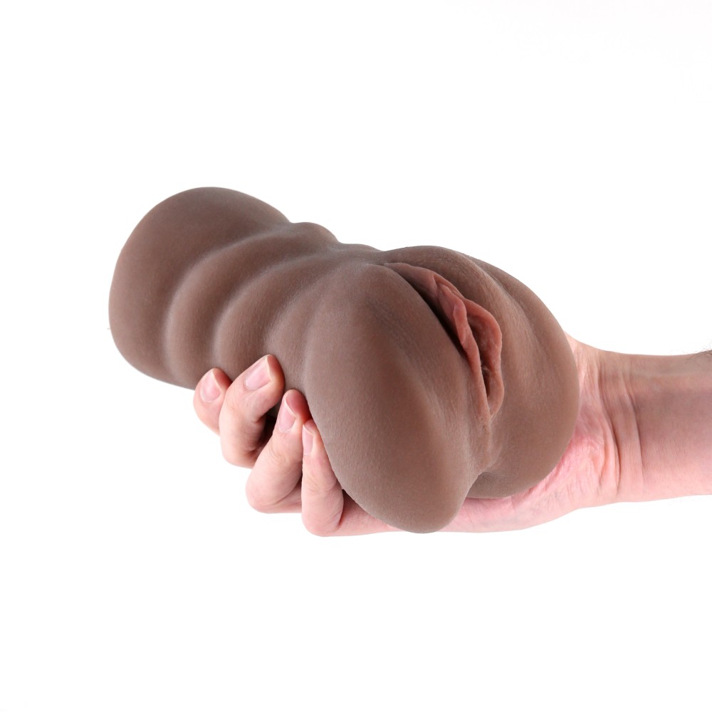 I-Dream-of-MILF-Cassandra-Brown-2